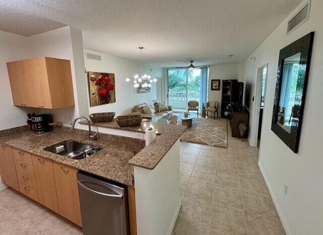 625 Casa Loma Boulevard # 304, Boynton Beach, FL 33435 — zdjęcie 4