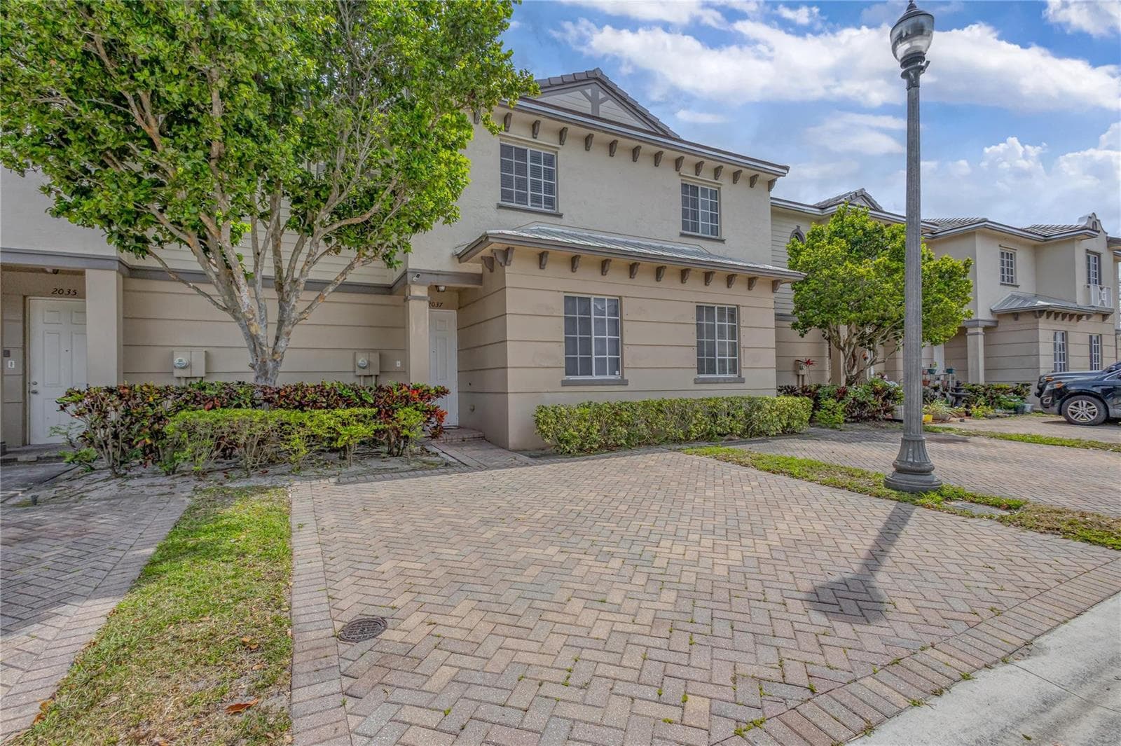 2037 Nassau Drive # 2037, Riviera Beach, FL 33404 — zdjęcie 2