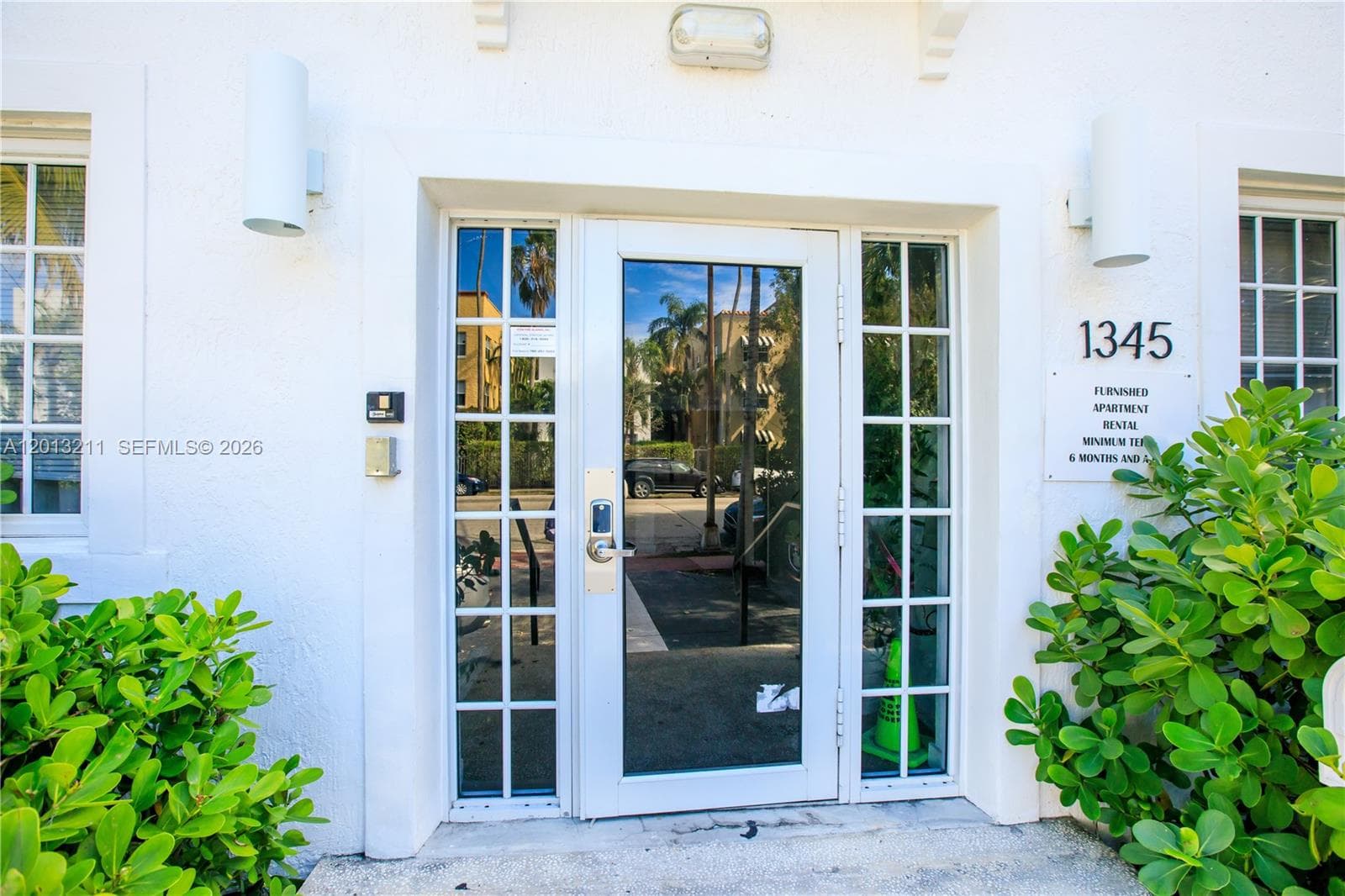 1345 Pennsylvania Ave, Miami Beach, FL 33139 — zdjęcie 2