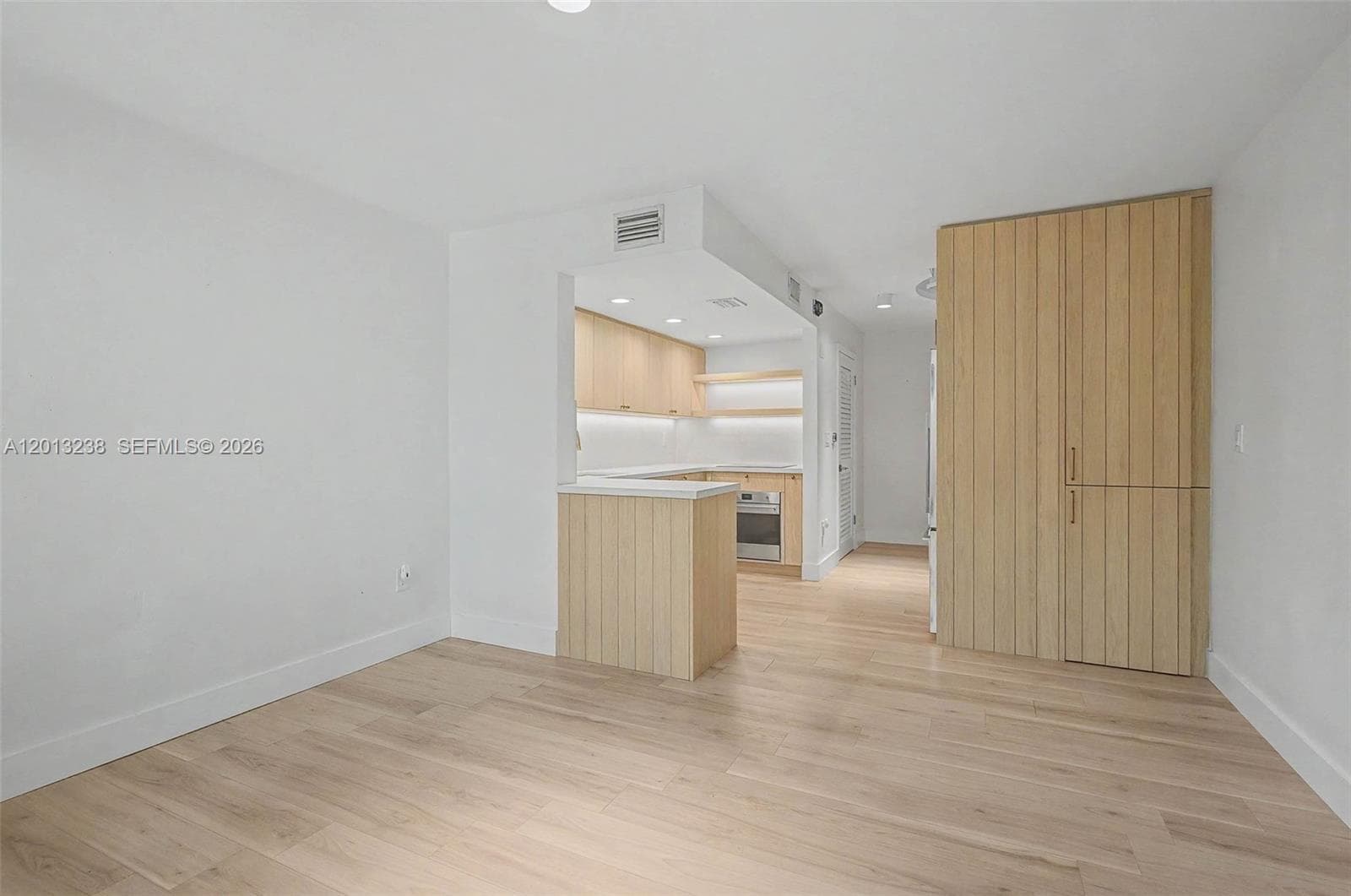 2984 Mary St, Miami, FL 33133 — zdjęcie 5