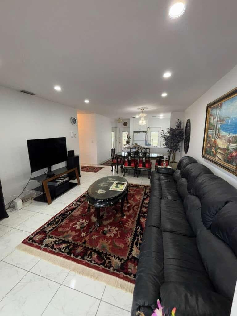4706 NW 36th Street # 605, Lauderdale Lakes, FL 33319 — zdjęcie 3