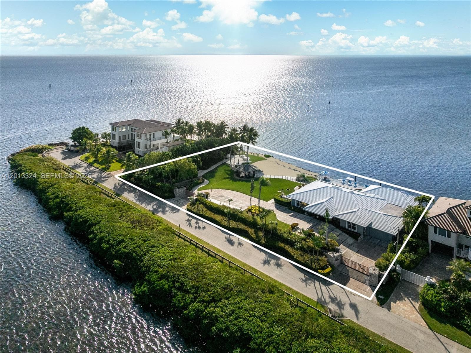 720 Lugo Ave, Coral Gables, FL 33156 — zdjęcie 2