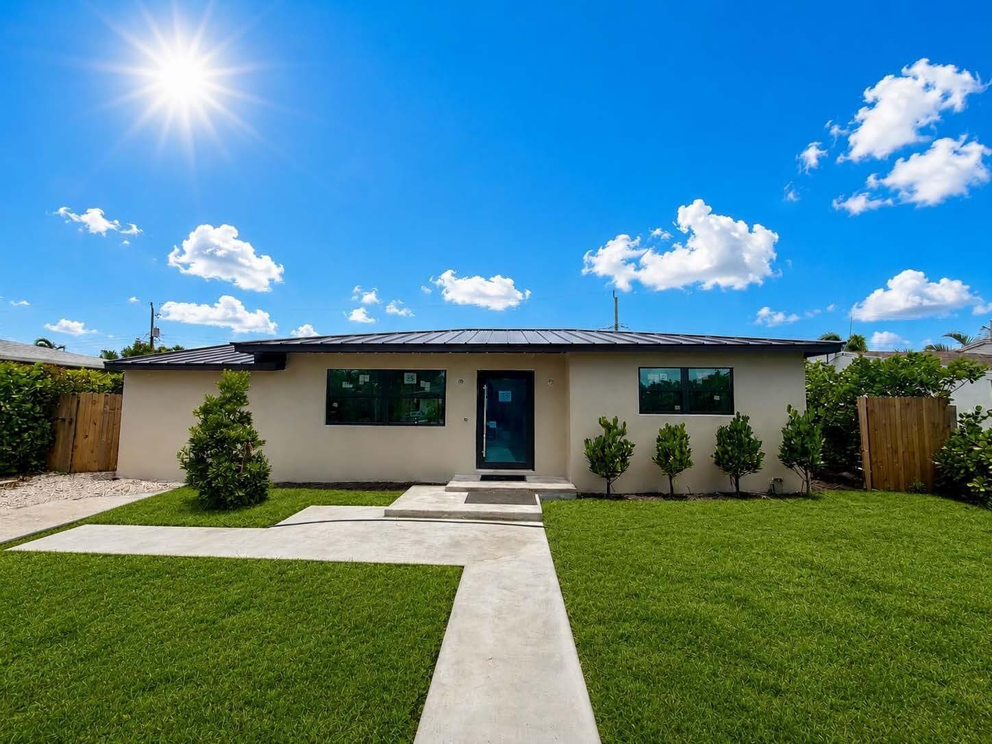 329 Laurie Road, West Palm Beach, FL 33405