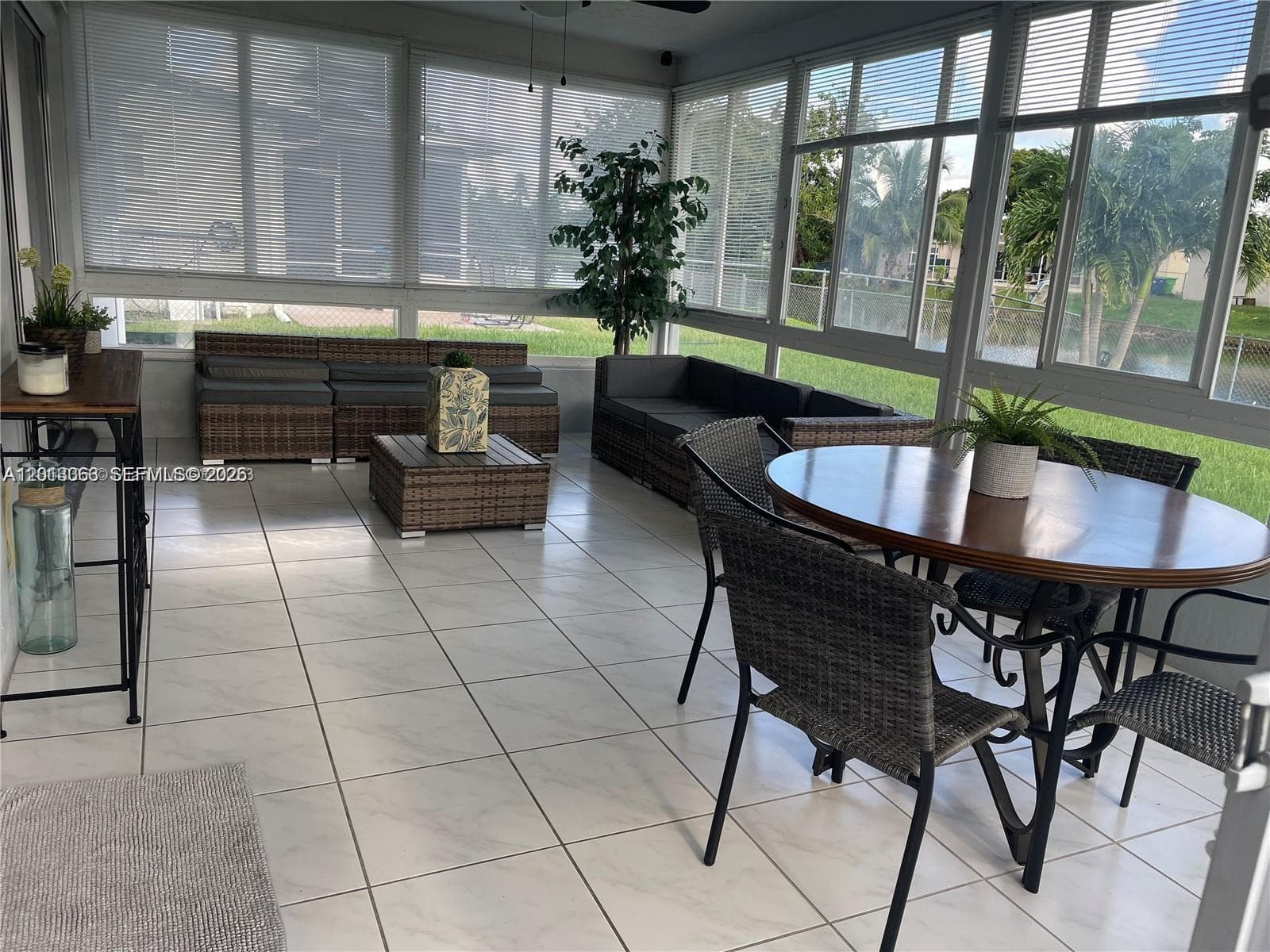 9590 NW 24th Pl, Sunrise, FL 33322