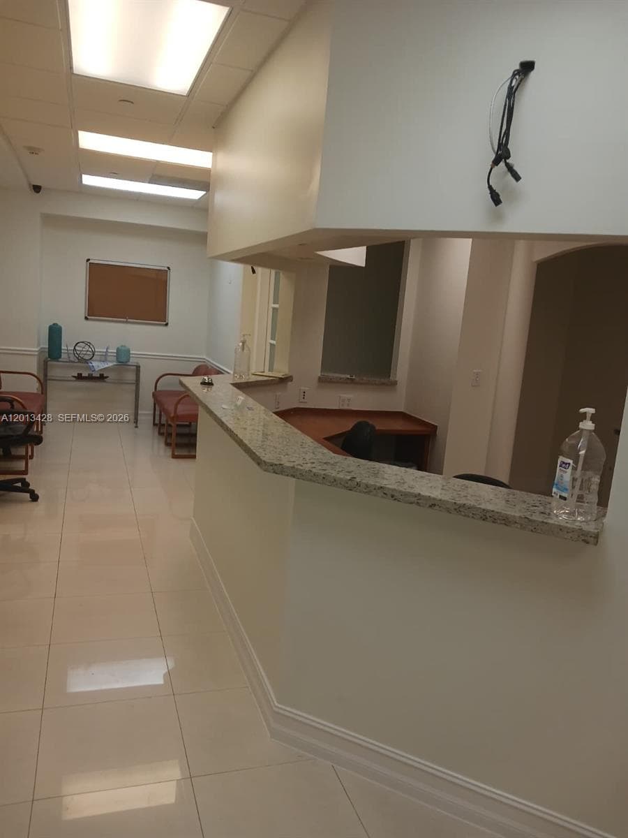 13155 SW 42nd St # 111 & 112, Miami, FL 33175 — zdjęcie 2