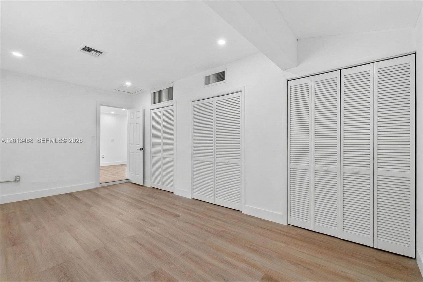 6621 Ficus Dr, Miramar, FL 33023 — zdjęcie 2
