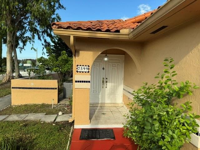 7599 W 4th Ct # 0, Hialeah, FL 33014 — zdjęcie 4