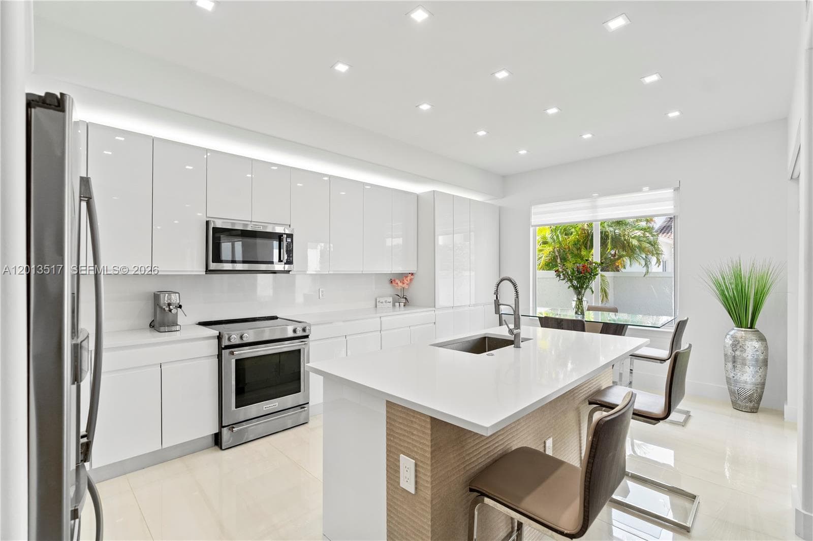 3188 NE 211th Ter, Aventura, FL 33180 — zdjęcie 3