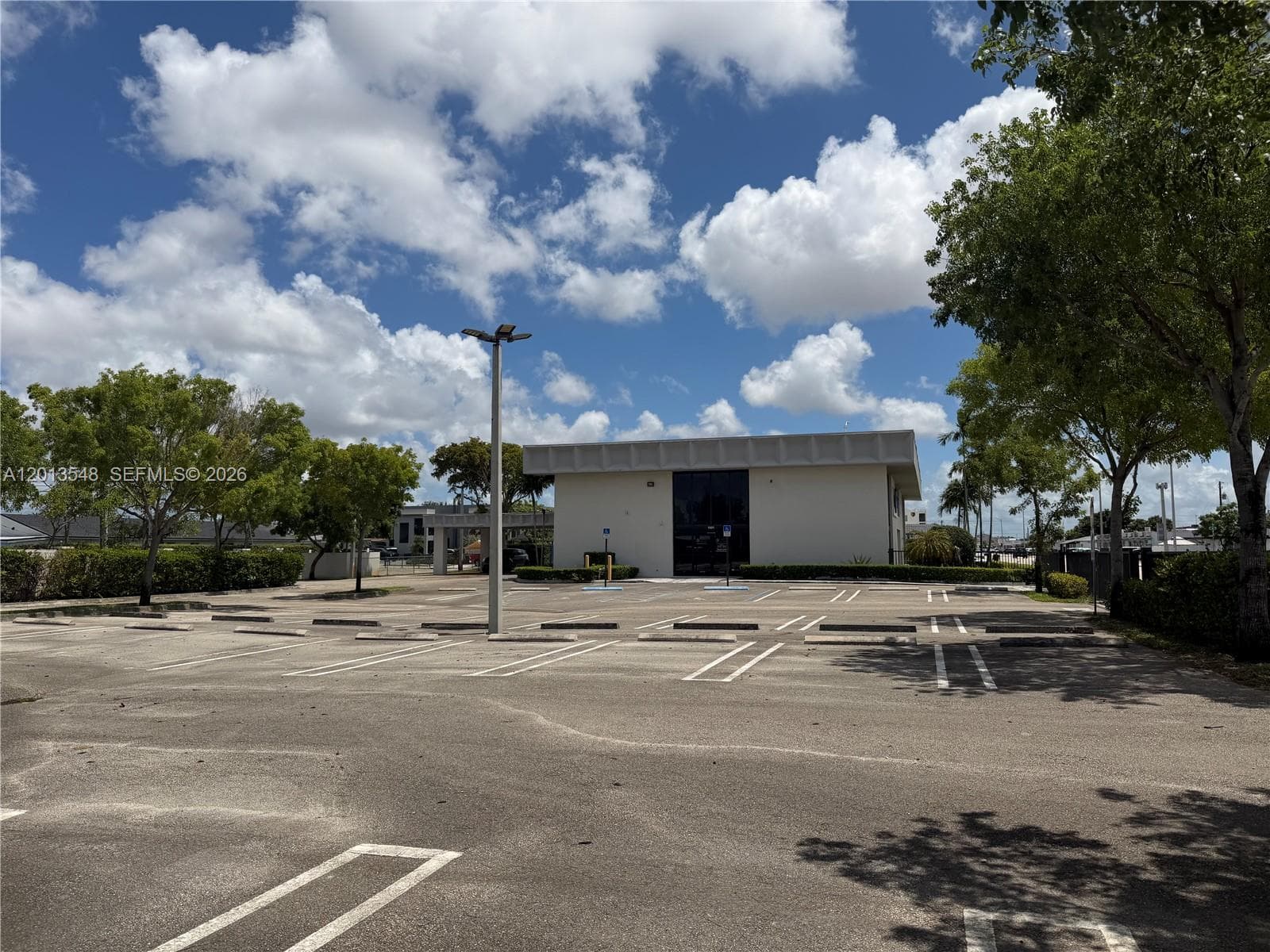 1601 E 4th Ave, Hialeah, FL 33010 — zdjęcie 5