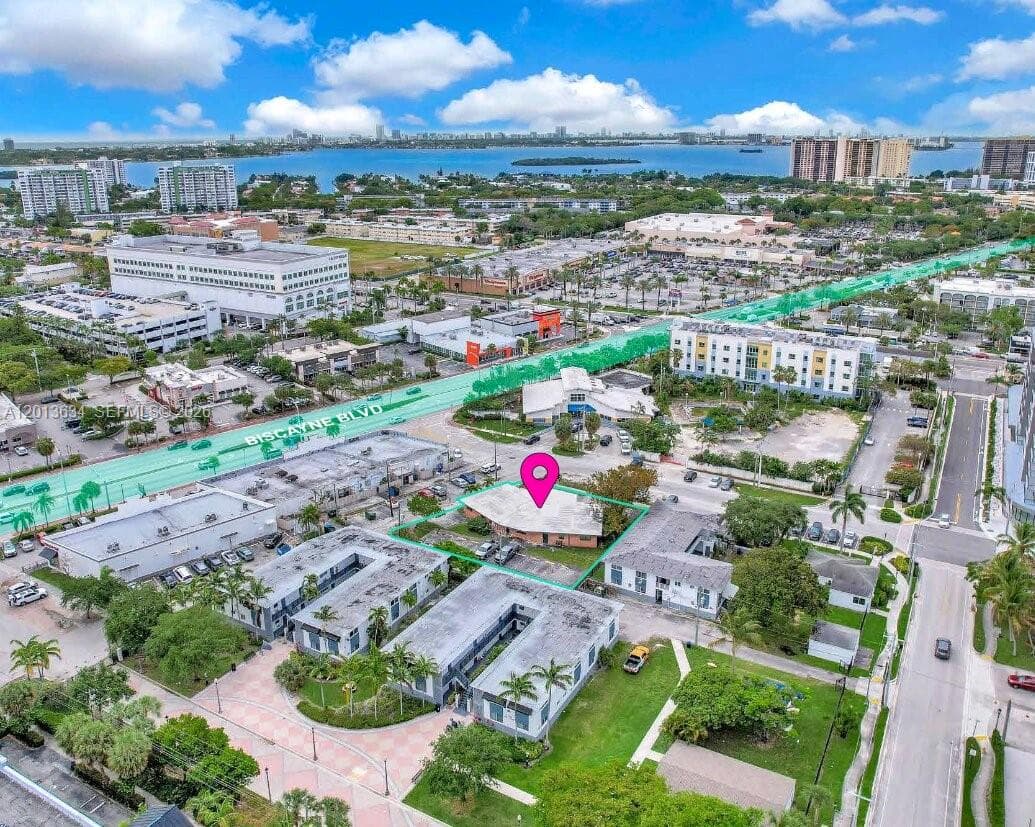 1747 NE 124th St, North Miami, FL 33181