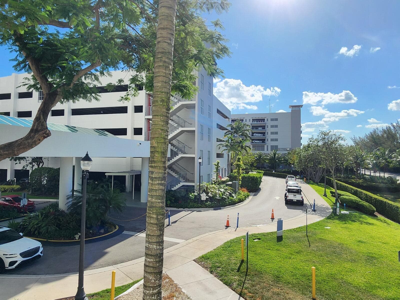 15051 Royal Oaks Lane # 202, North Miami, FL 33181 — zdjęcie 4