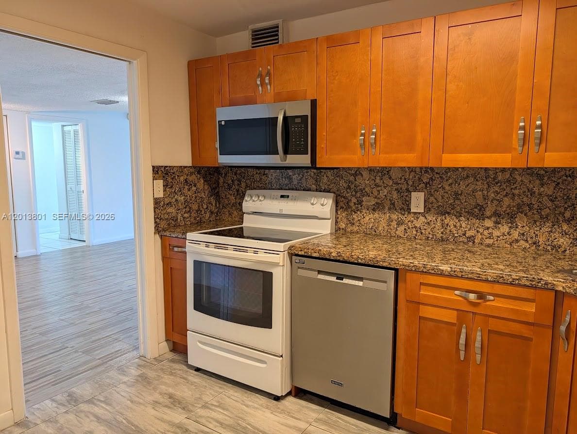 210 Sea View Dr # 405, Key Biscayne, FL 33149 — zdjęcie 4