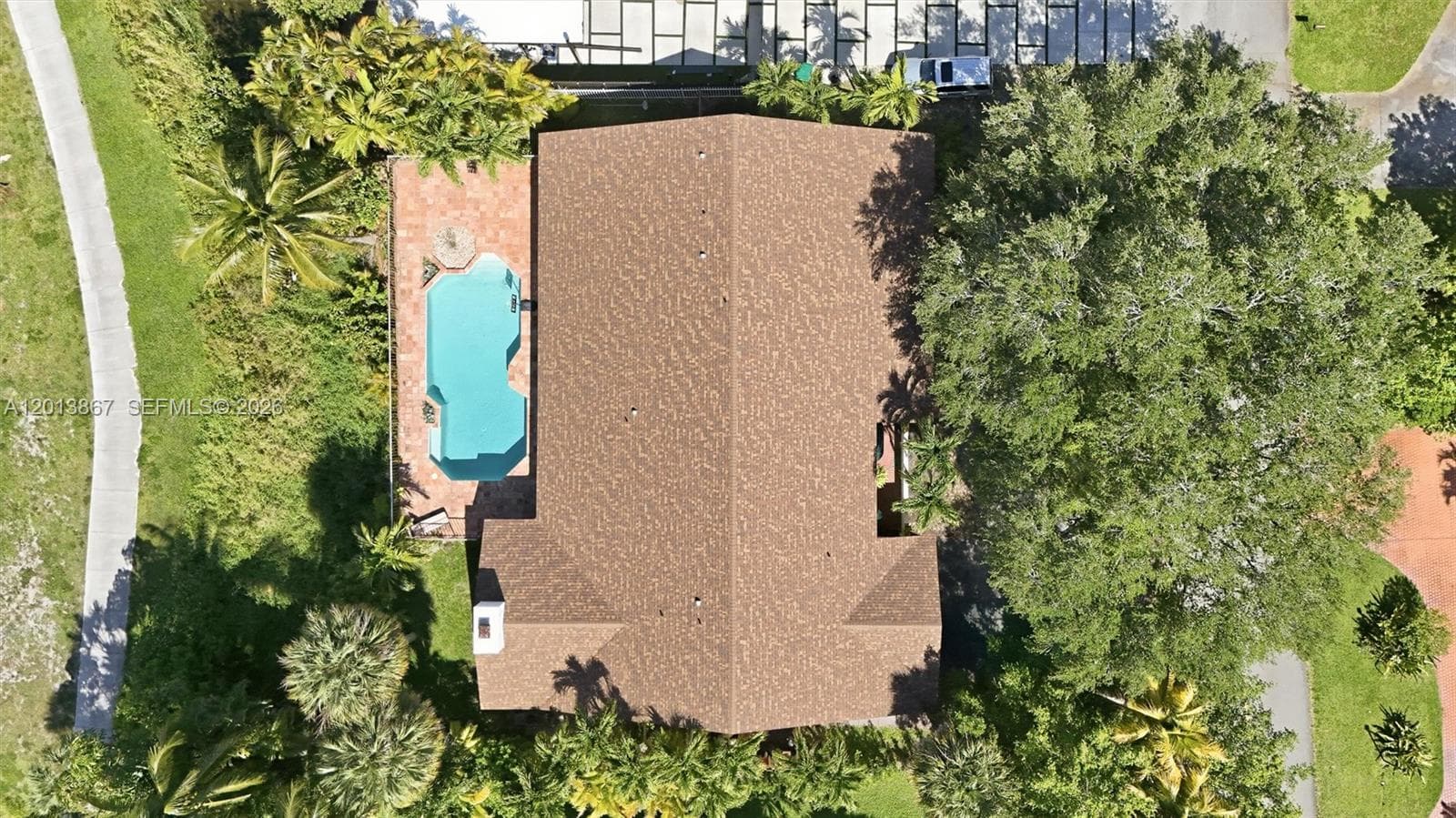 7200 N Oakmont Dr, Hialeah, FL 33015 — zdjęcie 3