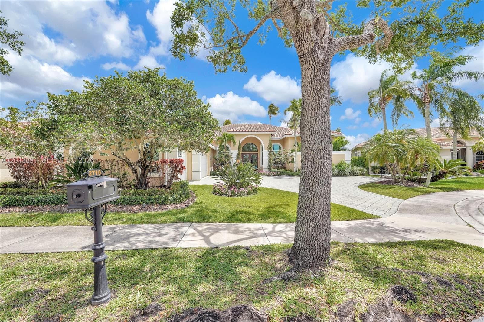 2715 Edgewater Court, Weston, FL 33332 — zdjęcie 4