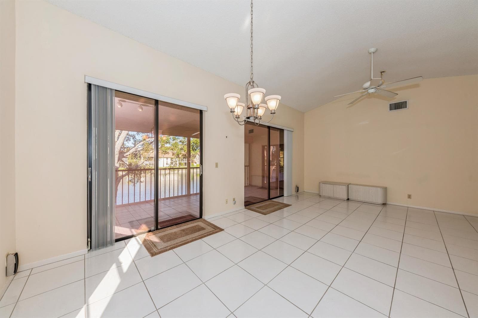 10439 S Circle Lake Drive # 201, Boynton Beach, FL 33437 — zdjęcie 2