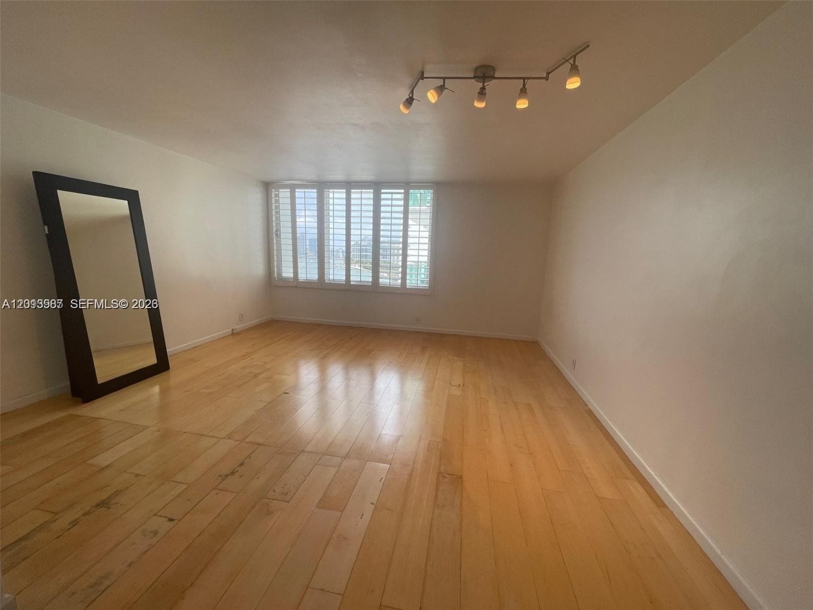 1000 West Ave # 1122, Miami Beach, FL 33139