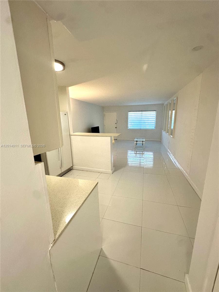 1120 102nd St # 4, Bay Harbor Islands, FL 33154 — zdjęcie 4