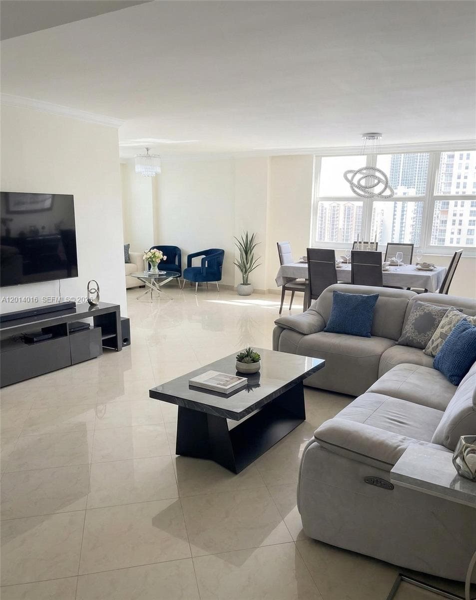 251 174th St # 1517, Sunny Isles Beach, FL 33160 — zdjęcie 5