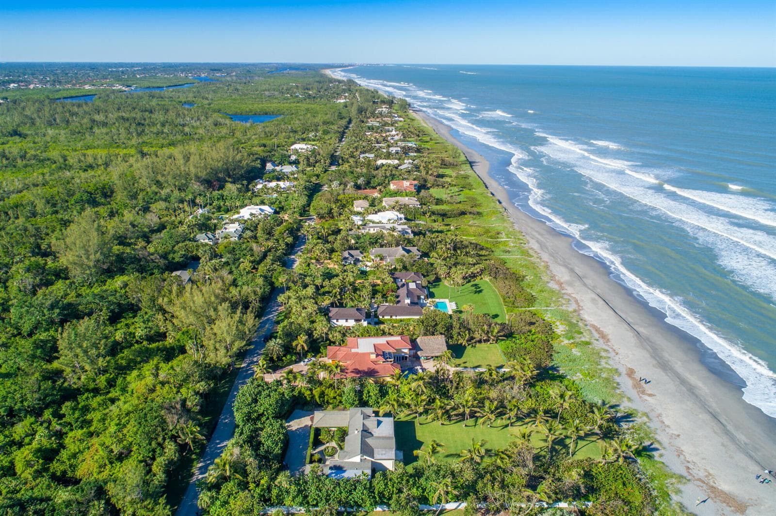 5 N Beach Road, Hobe Sound, FL 33455