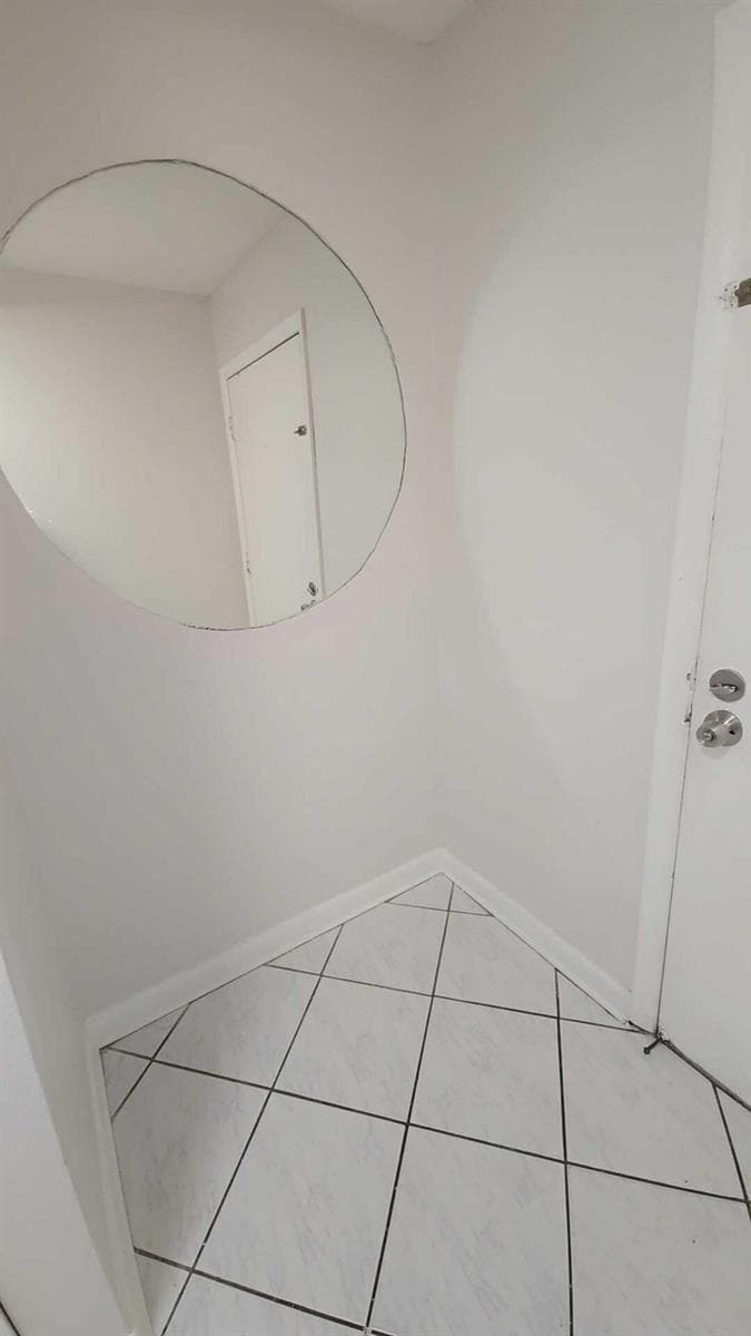 4111 Stirling Road # 406, Dania Beach, FL 33314 — zdjęcie 2