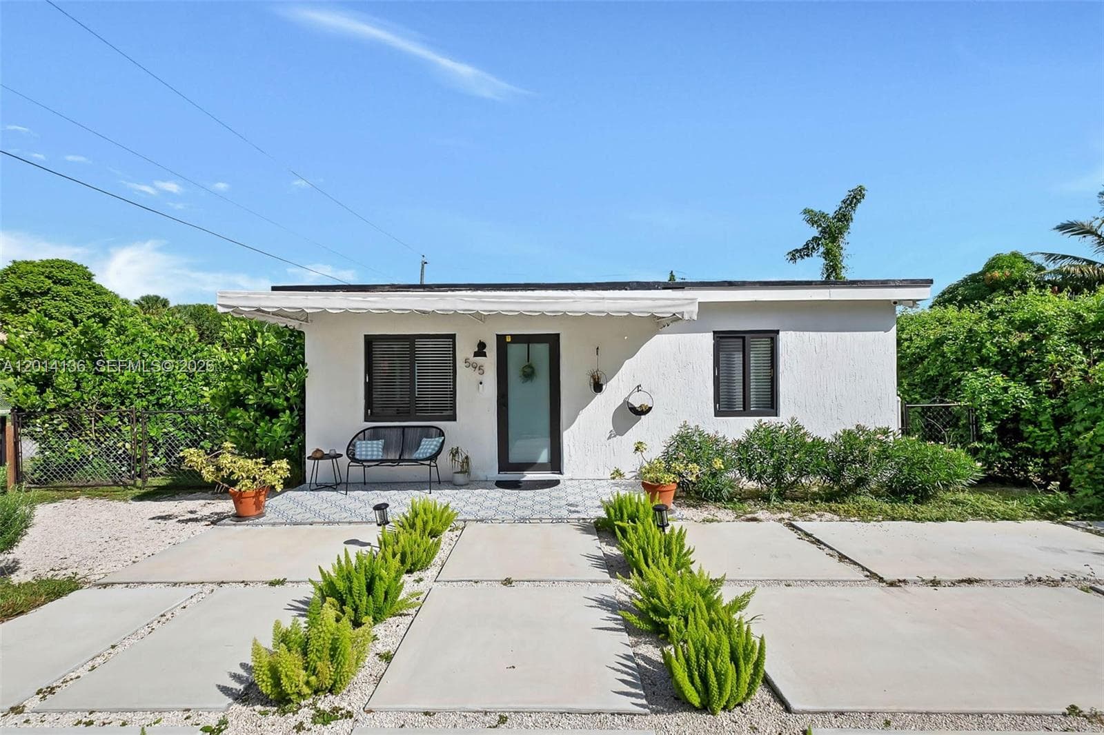 595 NW 101st St, Miami, FL 33150 — zdjęcie 2