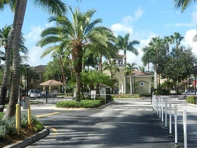 4870 Bonsai Circle # 200, Palm Beach Gardens, FL 33418