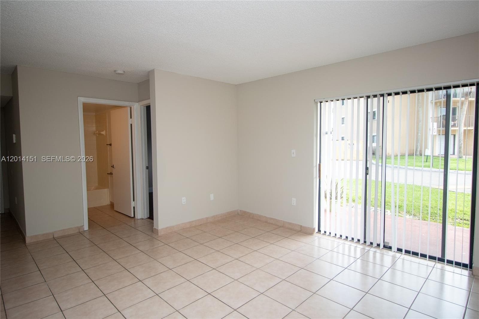 9491 S Palm Cir S # 101, Pembroke Pines, FL 33025 — zdjęcie 4