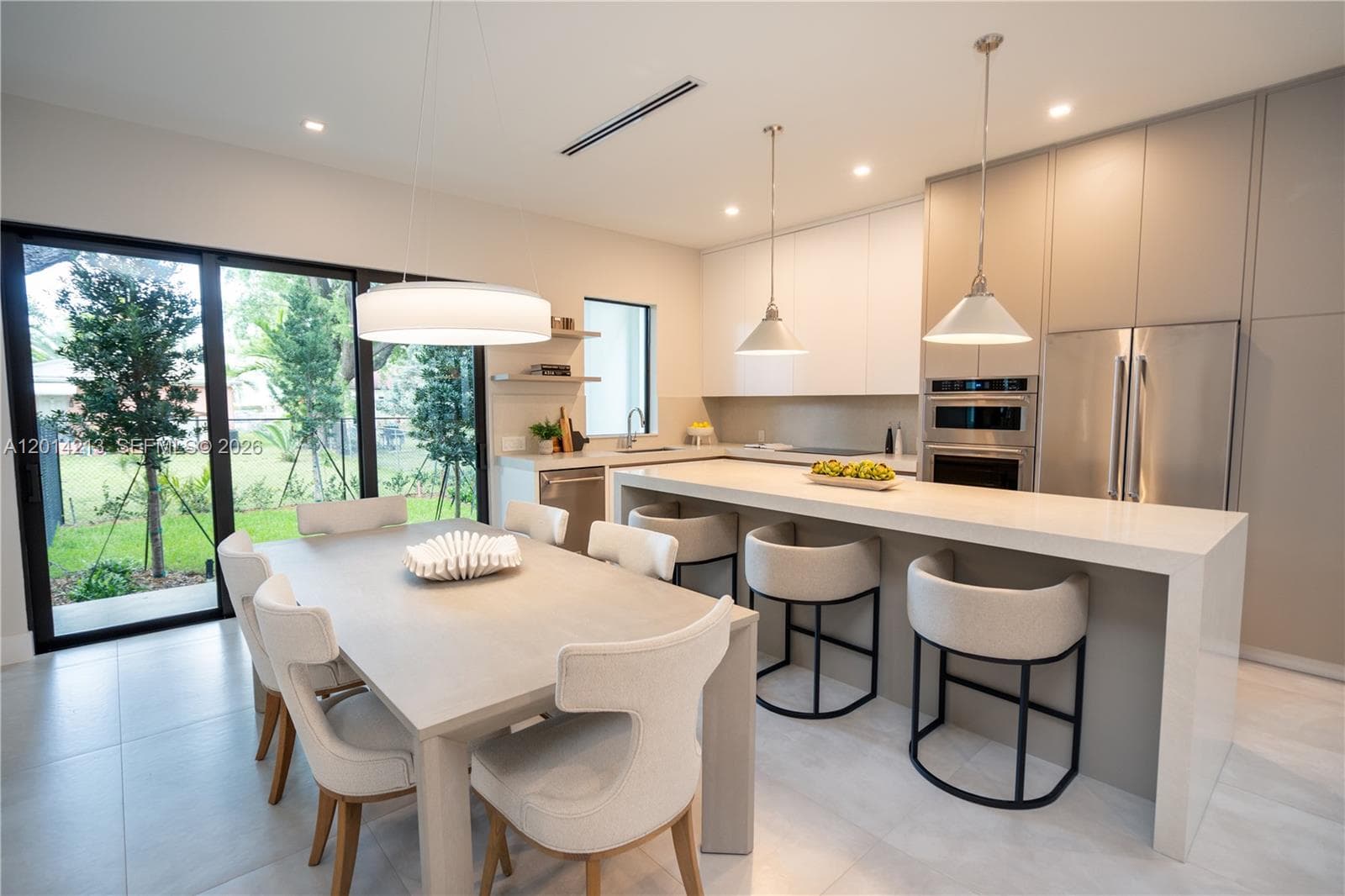2745 SW 23 Ter, Miami, FL 33145 — zdjęcie 5