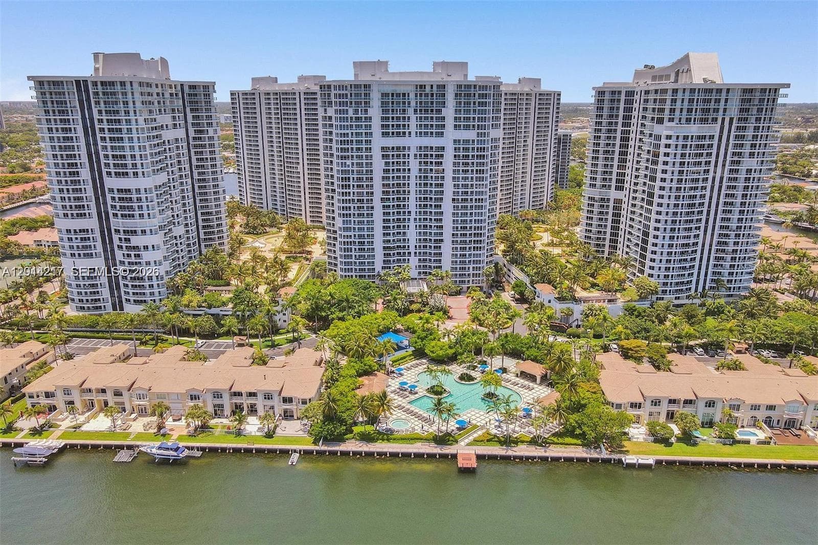 21050 Point Pl # 302, Aventura, FL 33180 — zdjęcie 2