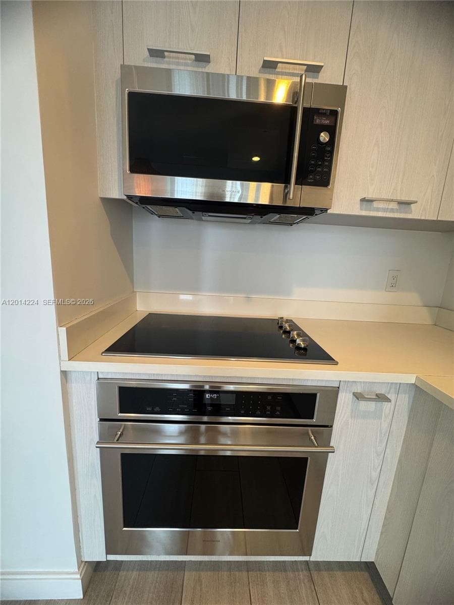 45 SW 9th St # 1104, Miami, FL 33130 — zdjęcie 3