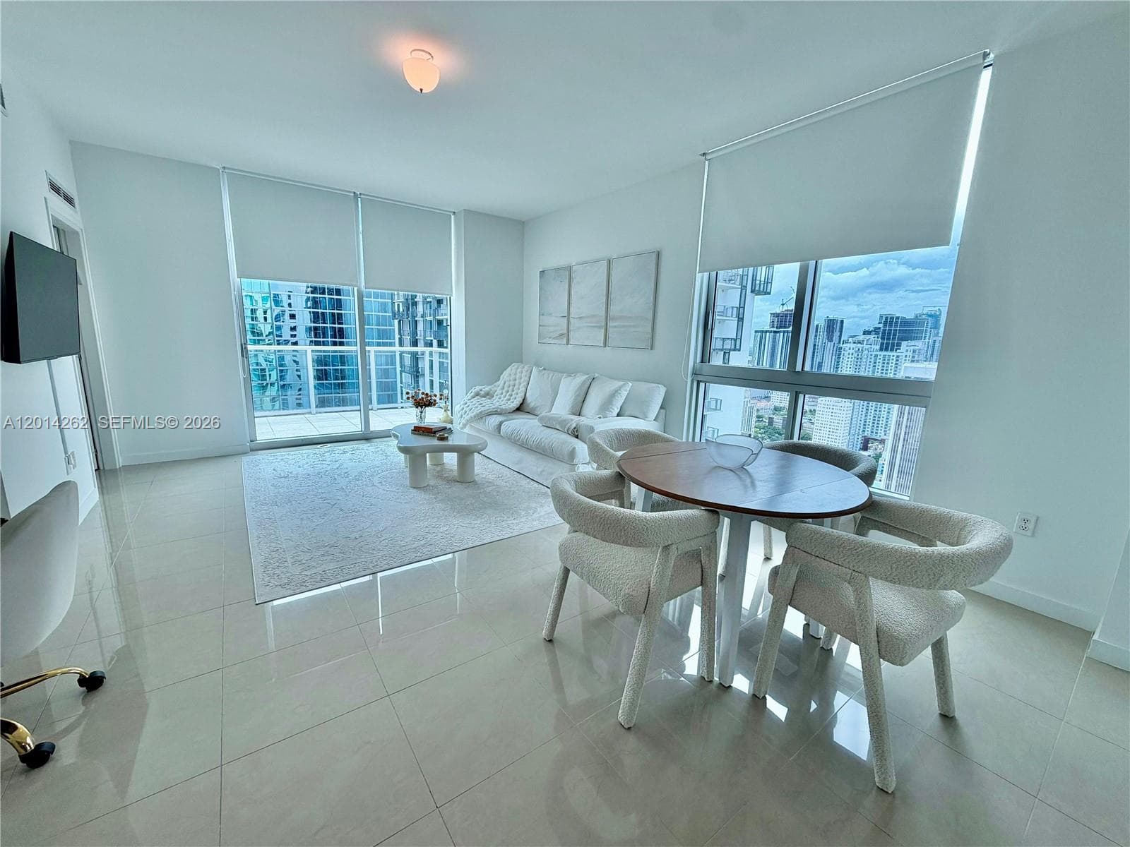 300 S Biscayne Blvd # T-3701, Miami, FL 33131 — zdjęcie 2