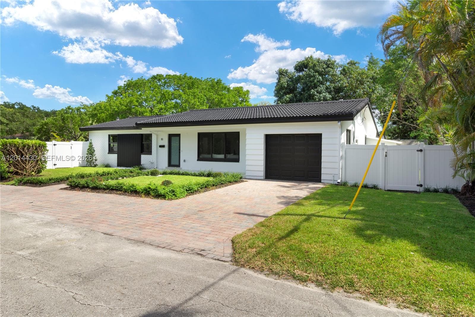 10 NW 100th St, Miami Shores, FL 33150 — zdjęcie 2