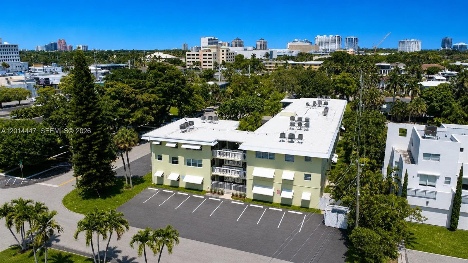 1900 NE 8th Ct # 105, Fort Lauderdale, FL 33304 — zdjęcie 2