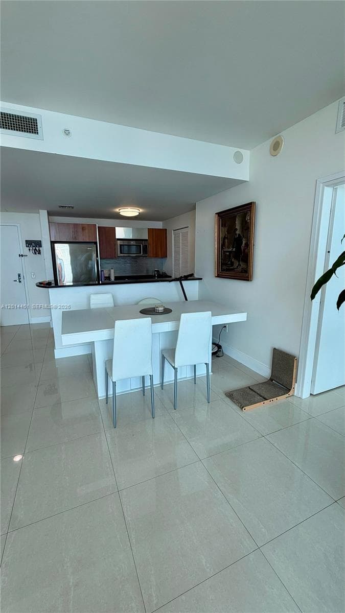 300 S Biscayne Blvd # T-3212, Miami, FL 33131 — zdjęcie 4