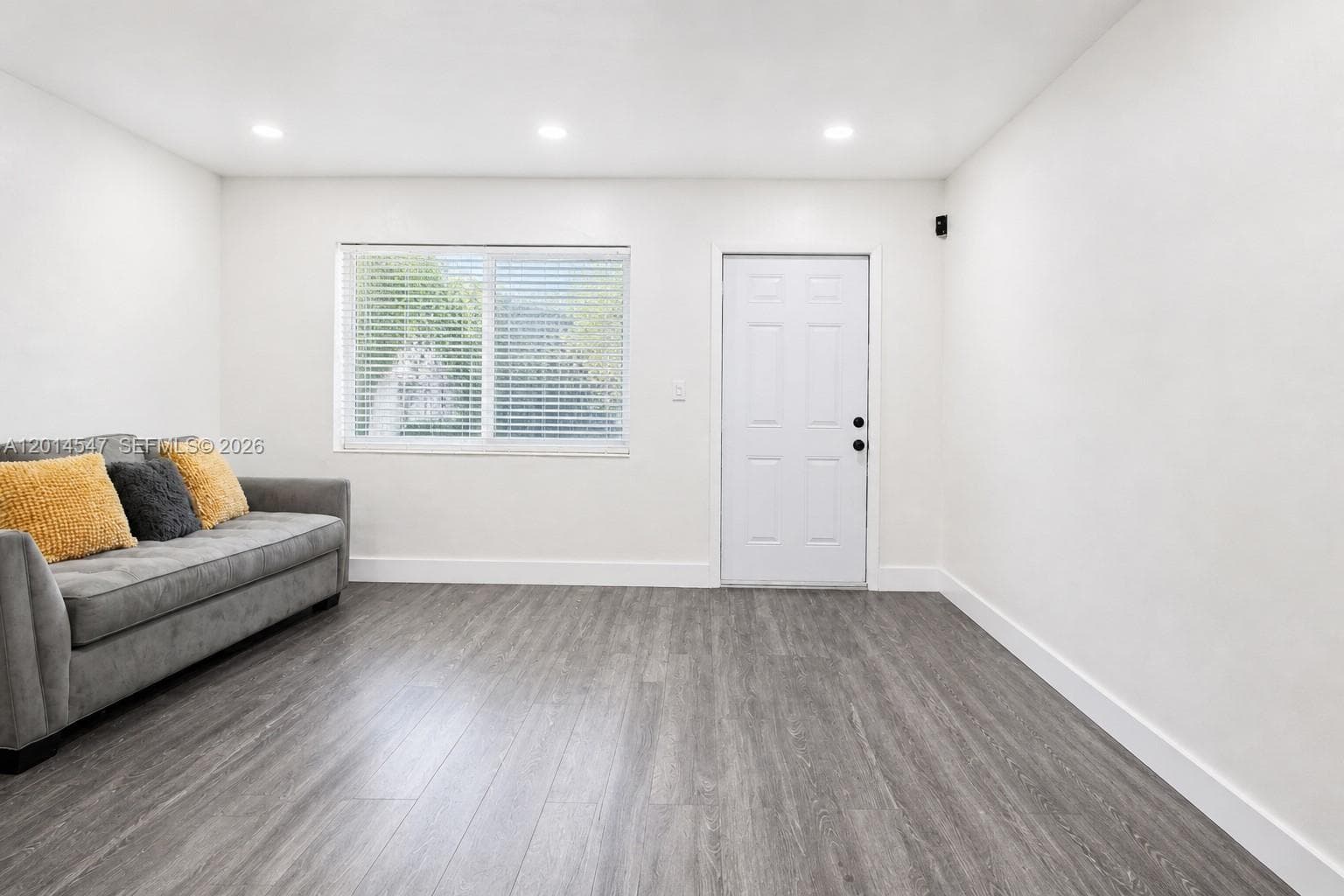 1631 NW 114th St, Miami, FL 33167 — zdjęcie 4