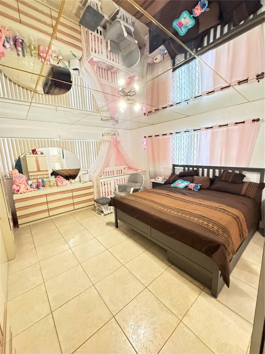 1314 W 77th St, Hialeah, FL 33014 — zdjęcie 4