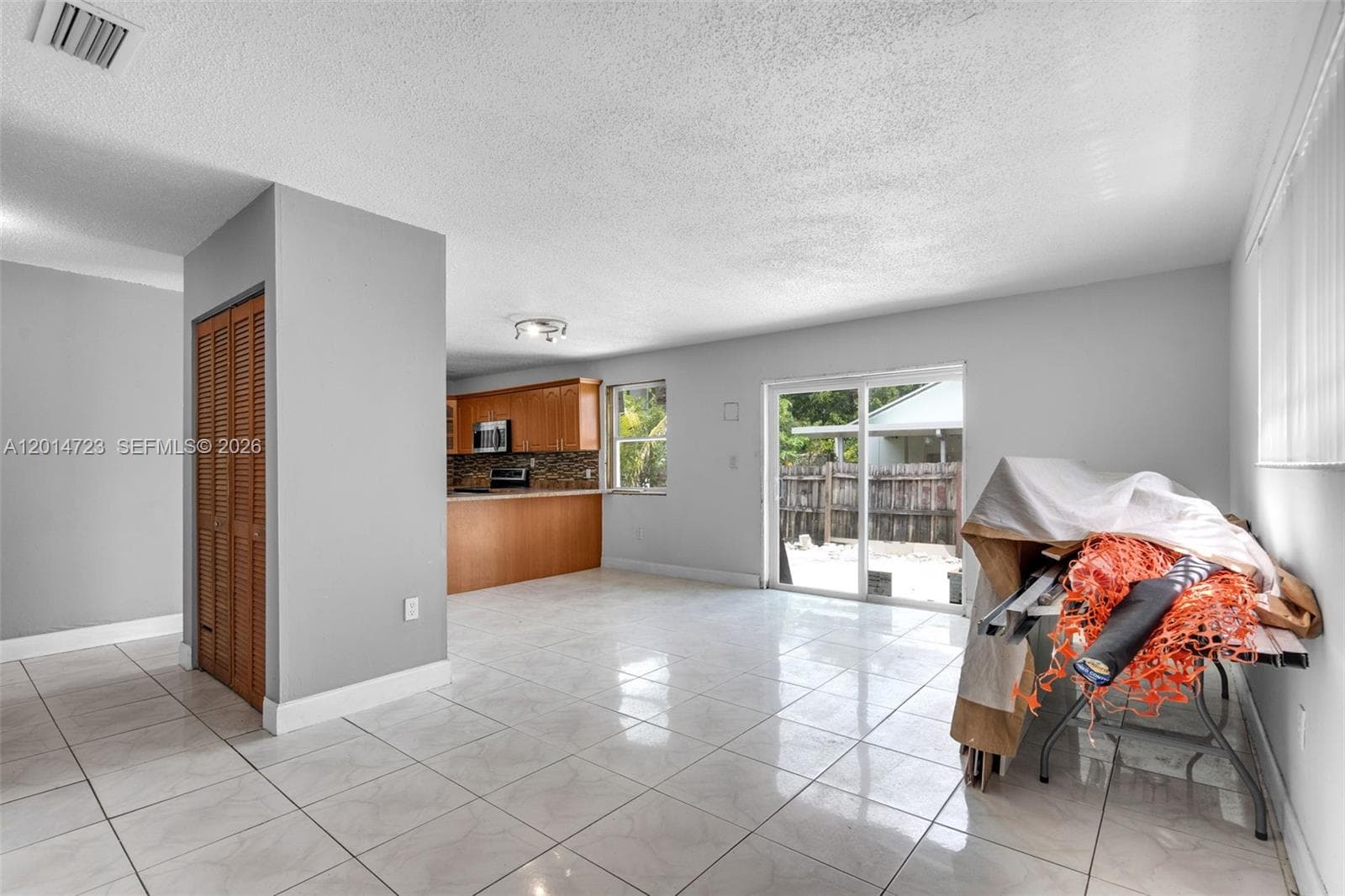 2385 NW 32nd St, Miami, FL 33142 — zdjęcie 4