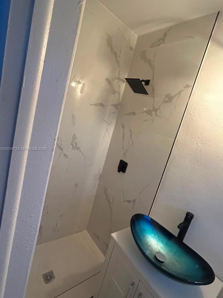 19360 NW 1st Ct, Miami Gardens, FL 33169 — zdjęcie 3