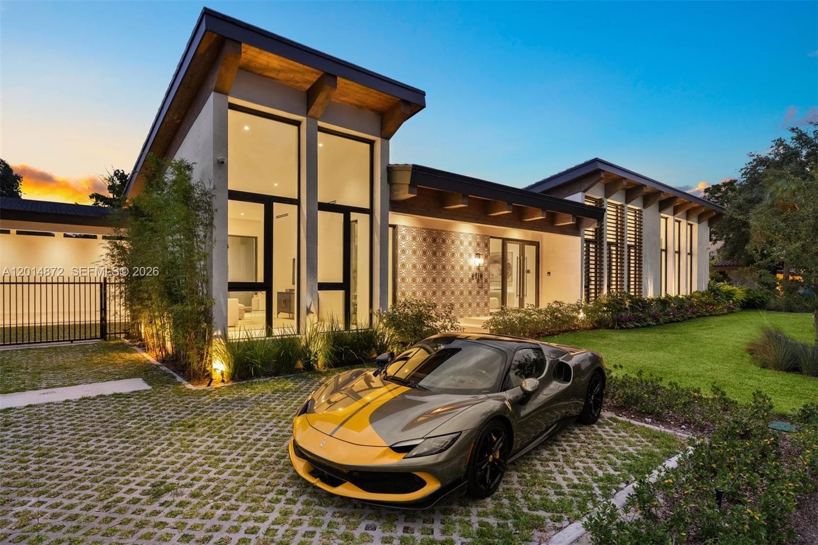 6716 San Vicente St, Coral Gables, FL 33146 — zdjęcie 3