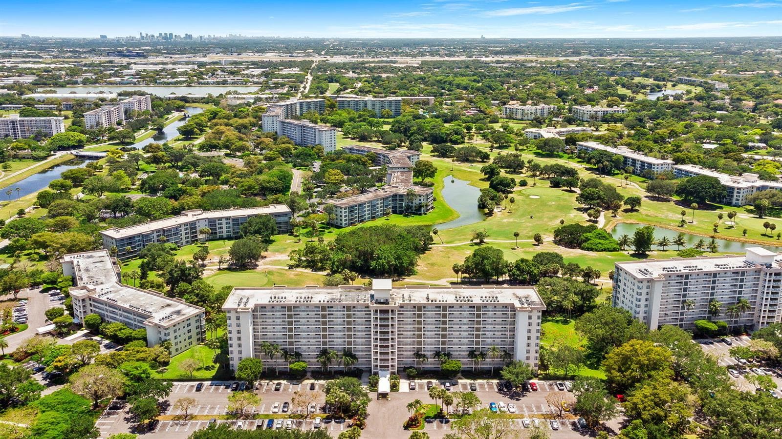 3510 Oaks Way # 1002, Pompano Beach, FL 33069 — zdjęcie 2