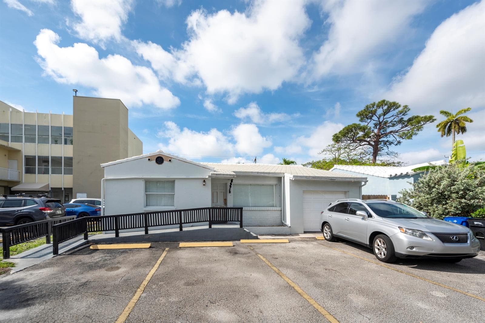 412 SE 17th Street # Front, Fort Lauderdale, FL 33316