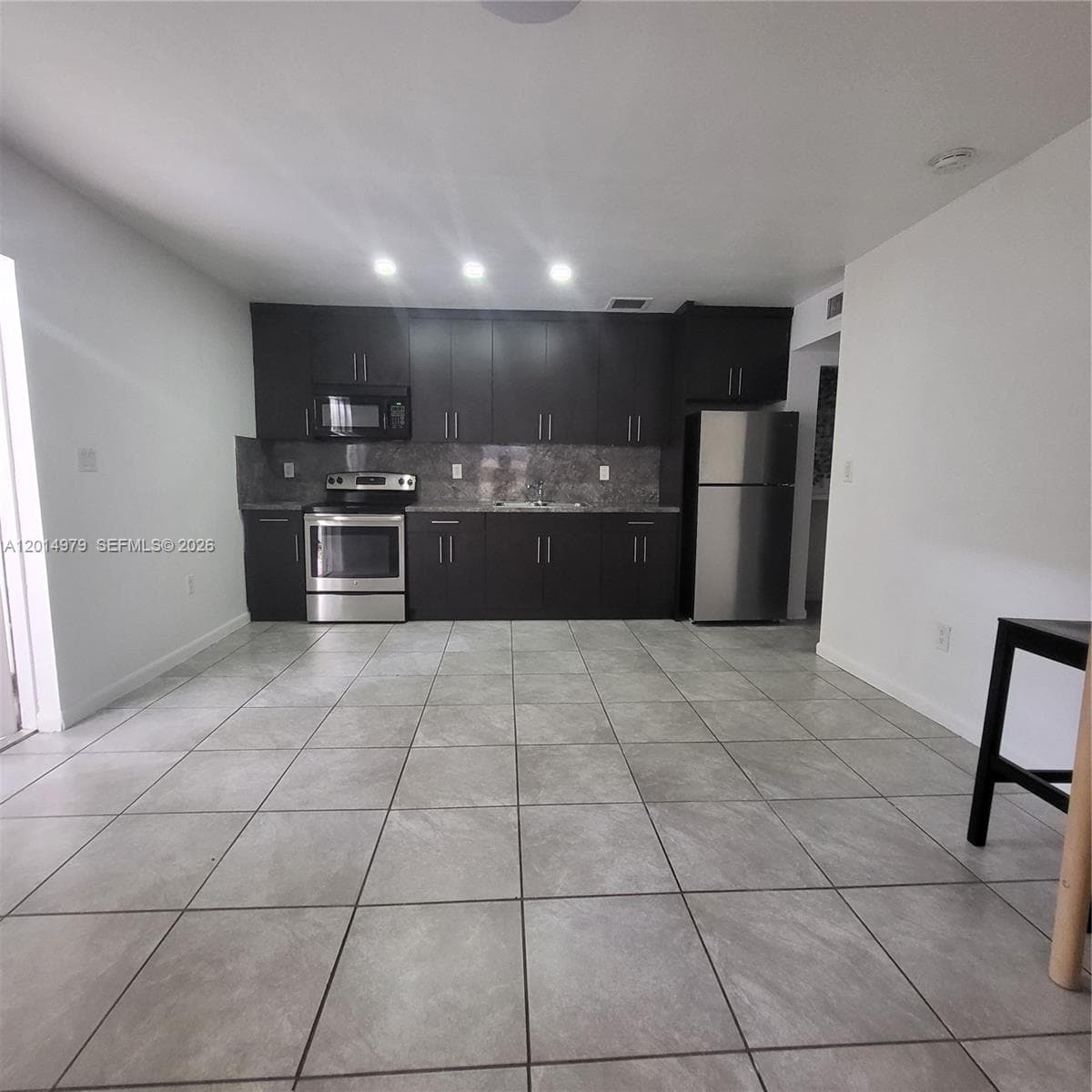 315 NW 59th St # 2, Miami, FL 33127 — zdjęcie 2