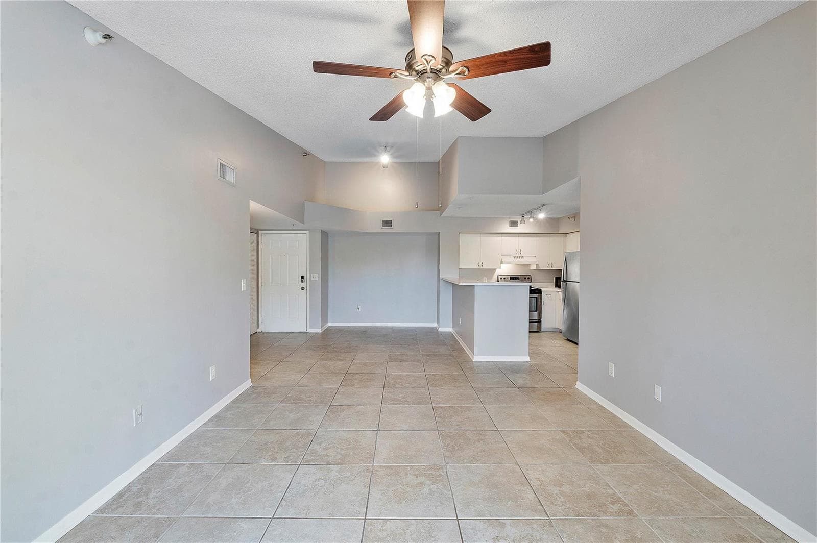 120 Yacht Club Way # 305, Hypoluxo, FL 33462 — zdjęcie 3