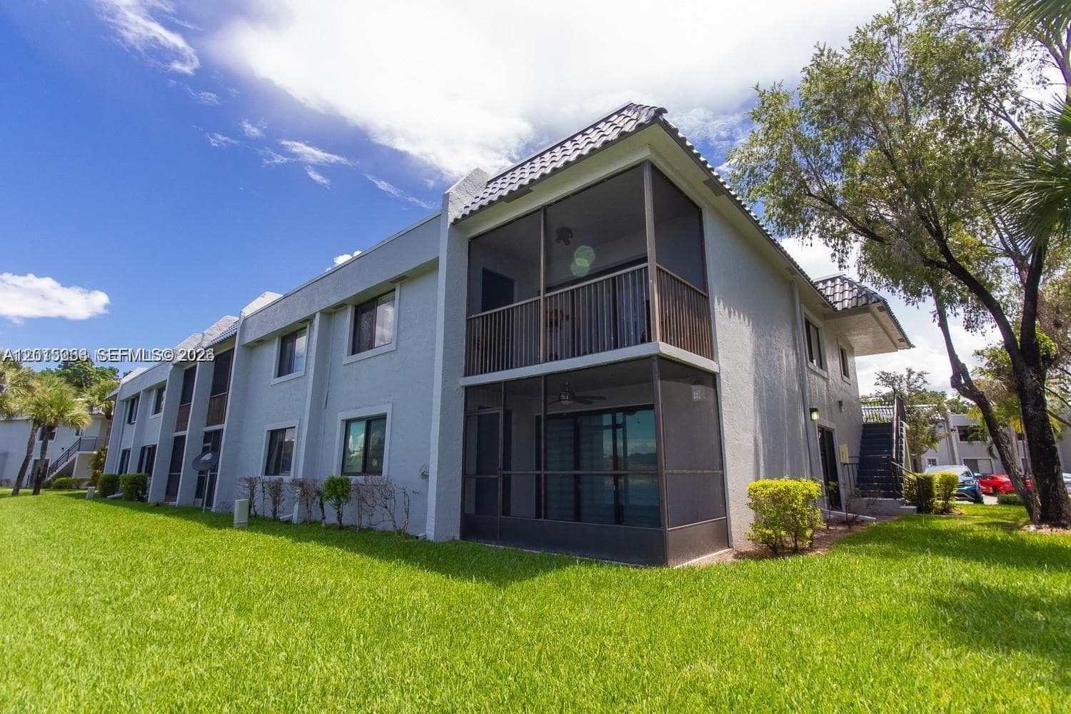 16561 Blatt Blvd # 201, Weston, FL 33326