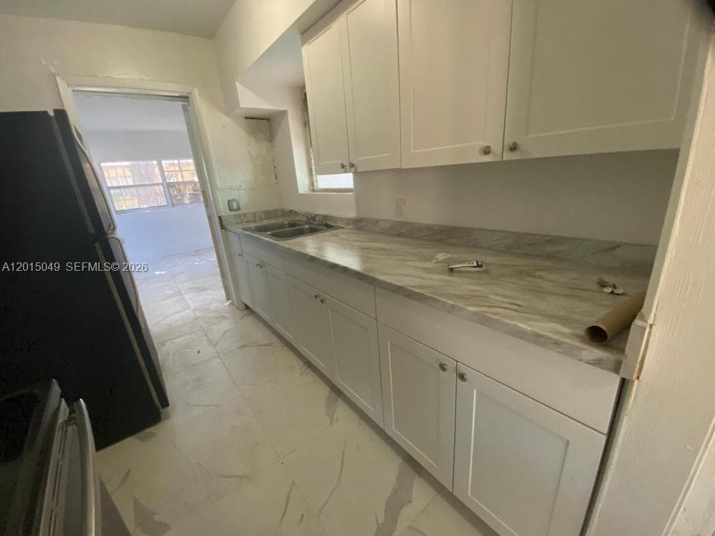 166 NW 68th Ter, Miami, FL 33150 — zdjęcie 4