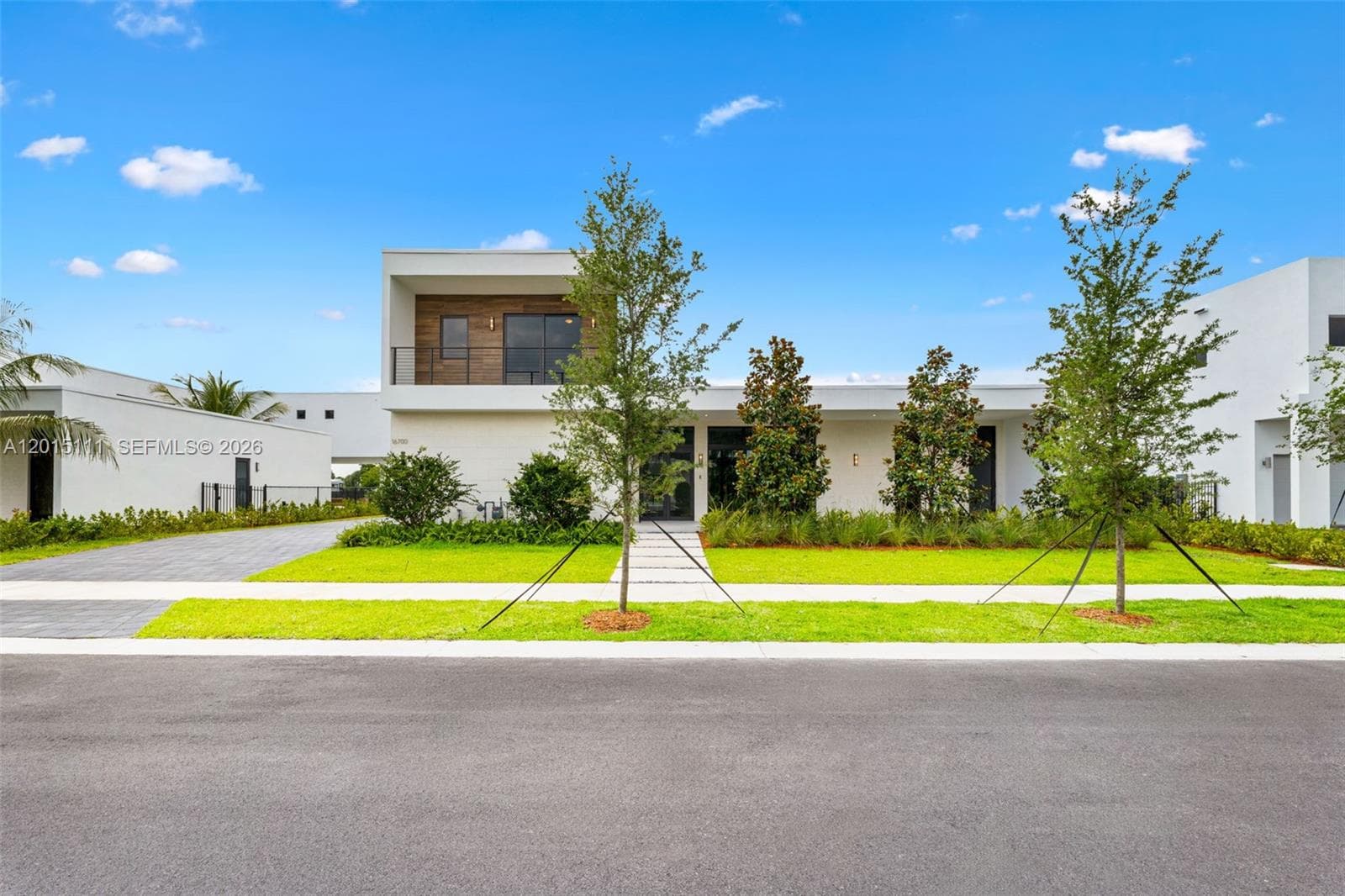16700 N Botaniko Dr N, Weston, FL 33326 — zdjęcie 2