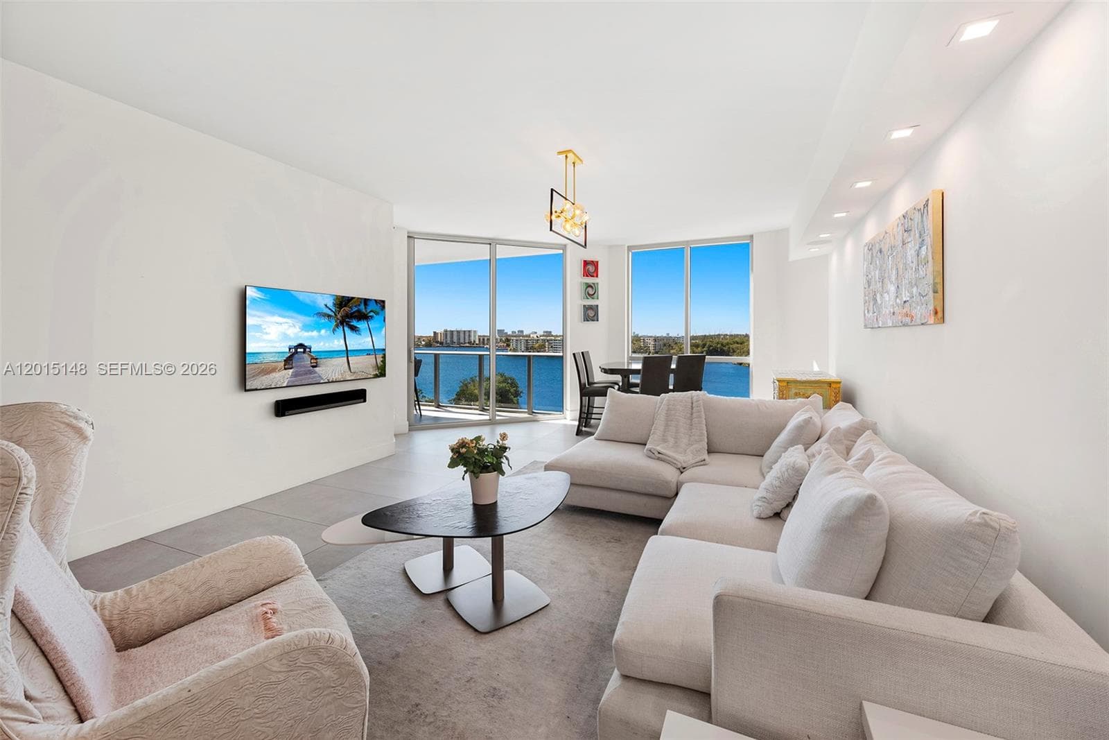 17111 Biscayne Blvd # 606, North Miami Beach, FL 33160 — zdjęcie 2