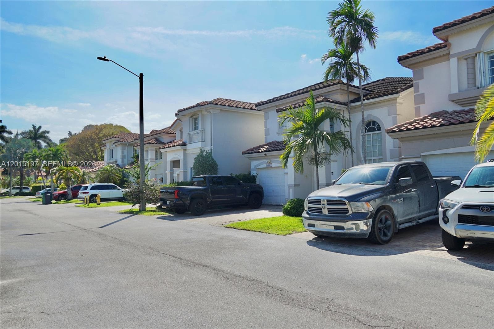 10913 NW 67th St, Doral, FL 33178 — zdjęcie 2