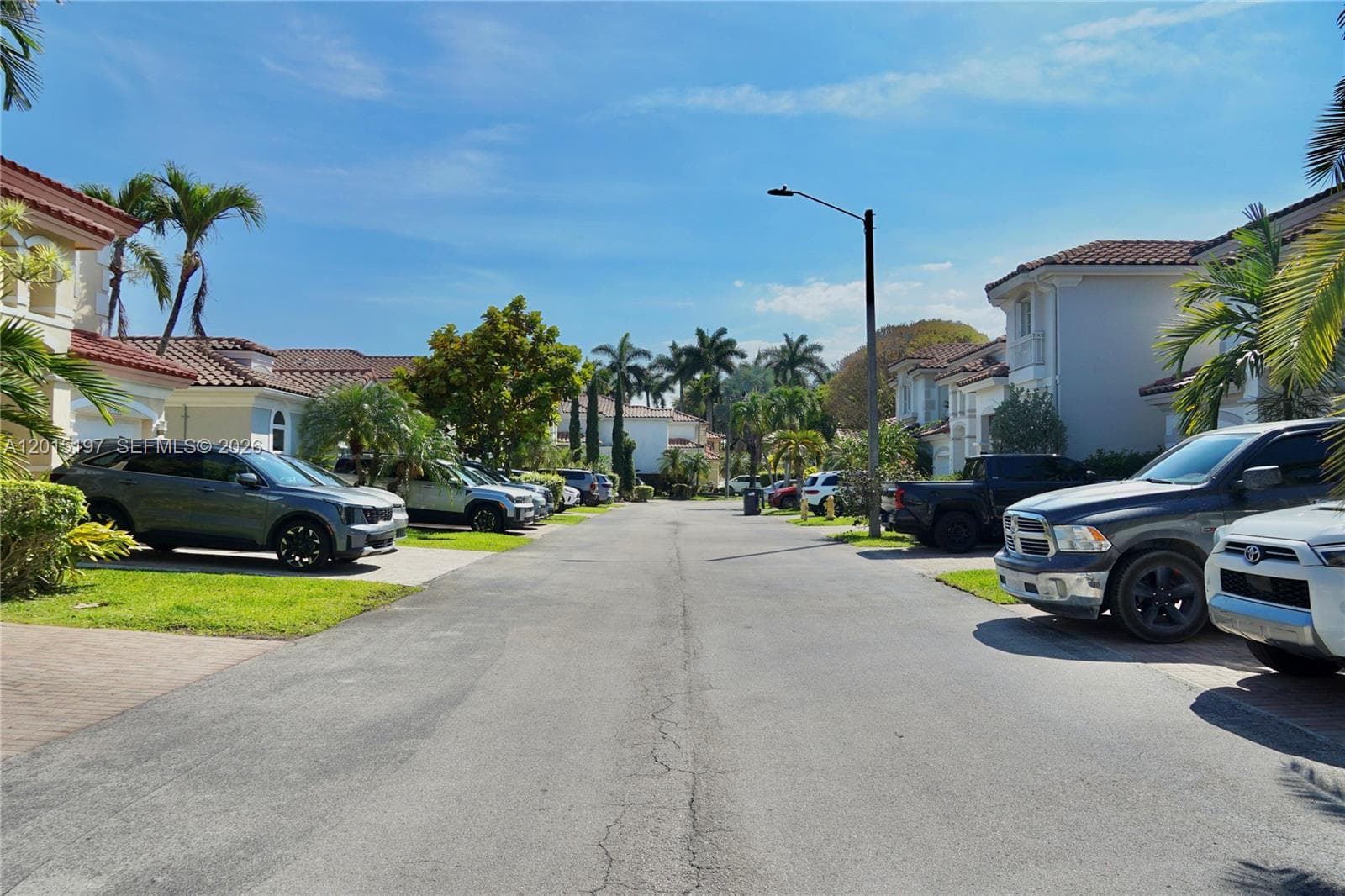 10913 NW 67th St, Doral, FL 33178 — zdjęcie 3
