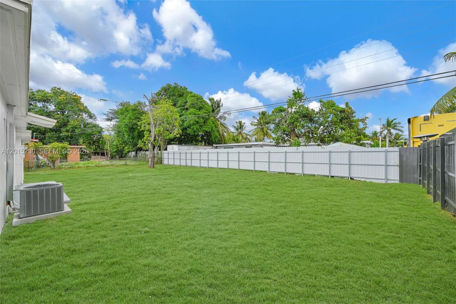 12621 NW 22nd Ct, Miami, FL 33167 — zdjęcie 5